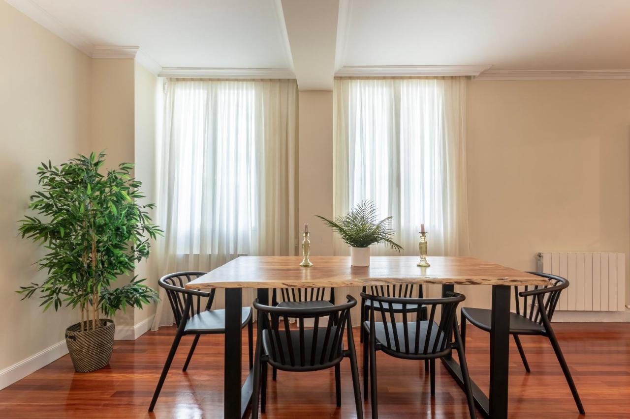 Akomodat En Apartamento En El Centro De Bilbao Con Parking المظهر الخارجي الصورة