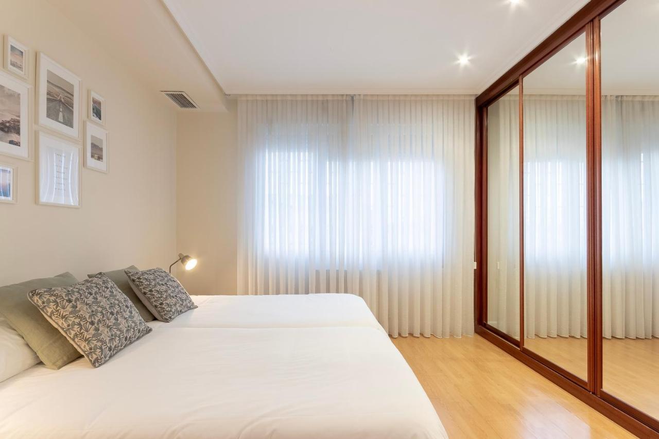 Akomodat En Apartamento En El Centro De Bilbao Con Parking المظهر الخارجي الصورة